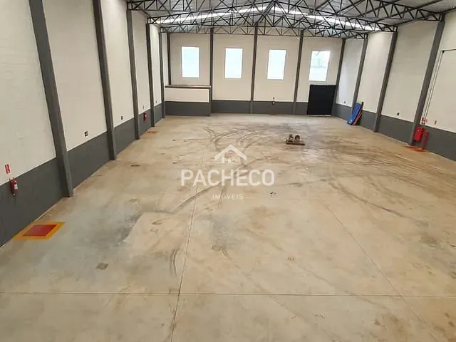 Loja com 800m², para alugar, no bairro Distrito Industrial I em Santa Bárbara d'Oeste
