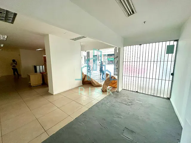Loja à venda ou para alugar, no bairro Centro em Niterói