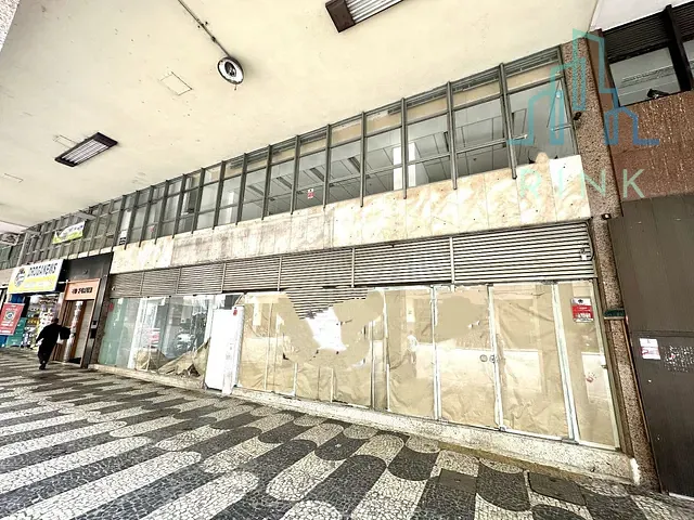 Loja à venda ou para alugar, no bairro Centro em Niterói