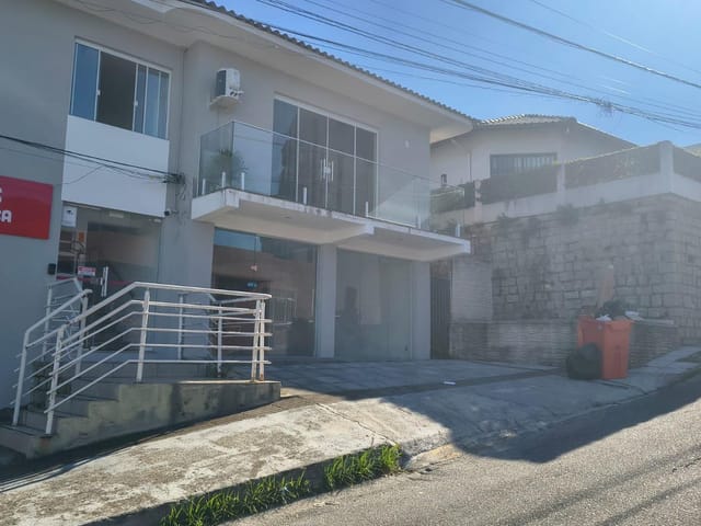 Loja para alugar, no bairro Coqueiros em Florianópolis
