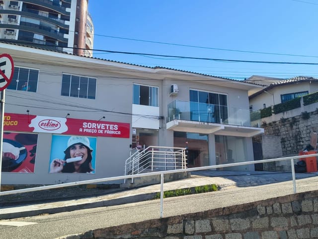 Loja para alugar, no bairro Coqueiros em Florianópolis