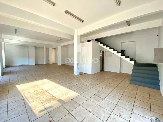Loja com 370m², para alugar, no bairro Centro em Arroio do Meio