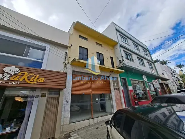 Loja com 240m², para alugar, no bairro Centro em Vitória da Conquista