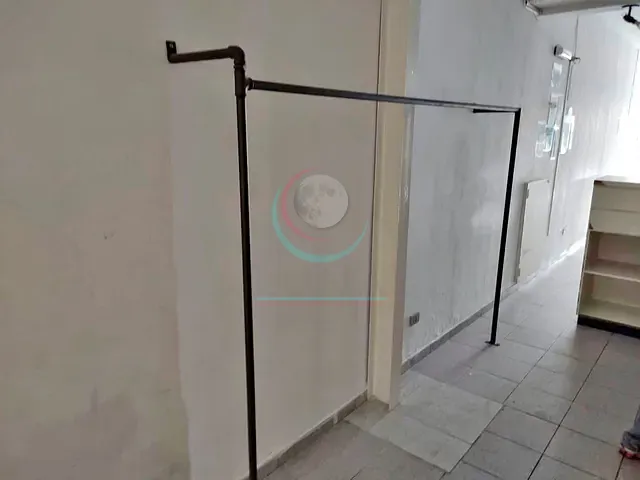 Loja à venda, no bairro Alto de Pinheiros em São Paulo