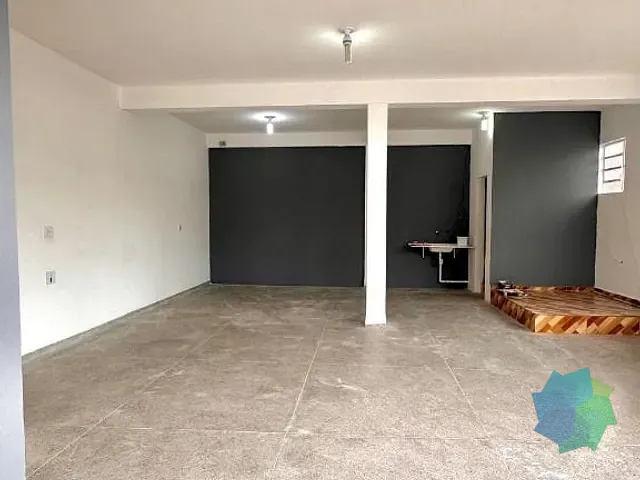 Loja com 52m², para alugar, no bairro Loteamento Terras de São Pedro e São Paulo em Salto