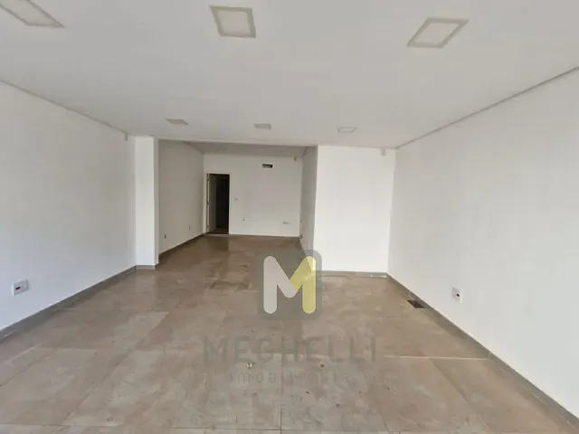 Loja com 250m², para alugar, no bairro Centro em Serrana