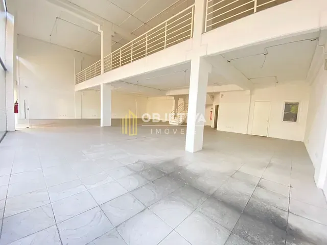 Loja com 411m², para alugar, no bairro Centro em Novo Hamburgo
