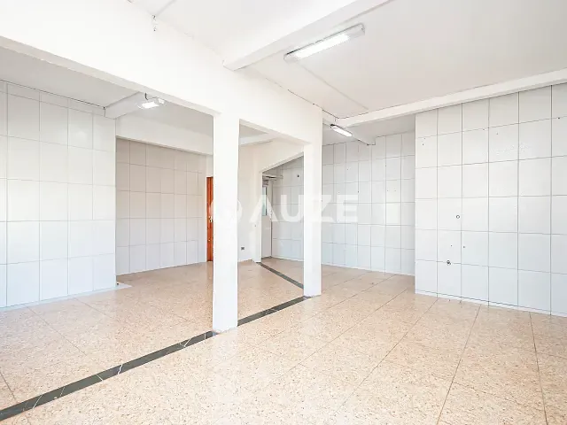 Loja com 50m², para alugar, no bairro Maracanã em Colombo