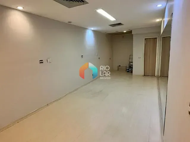 Loja com 25m², à venda, no bairro Copacabana em Rio de Janeiro