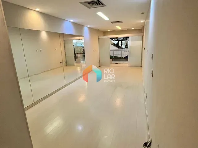 Loja com 25m², à venda, no bairro Copacabana em Rio de Janeiro