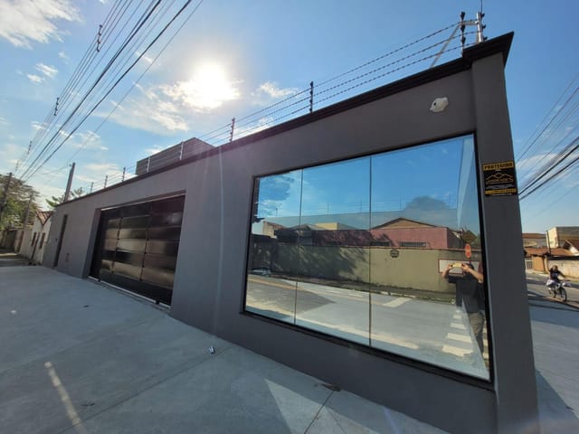 Loja com 232m², à venda, no bairro Jardim dos Estados em Taubaté