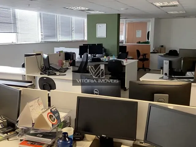 Loja com 680m², para alugar, no bairro JARDIM CAMBURI em Vitoria