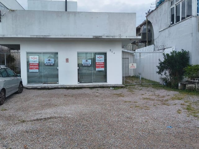 Loja para alugar, no bairro Coqueiros em Florianópolis