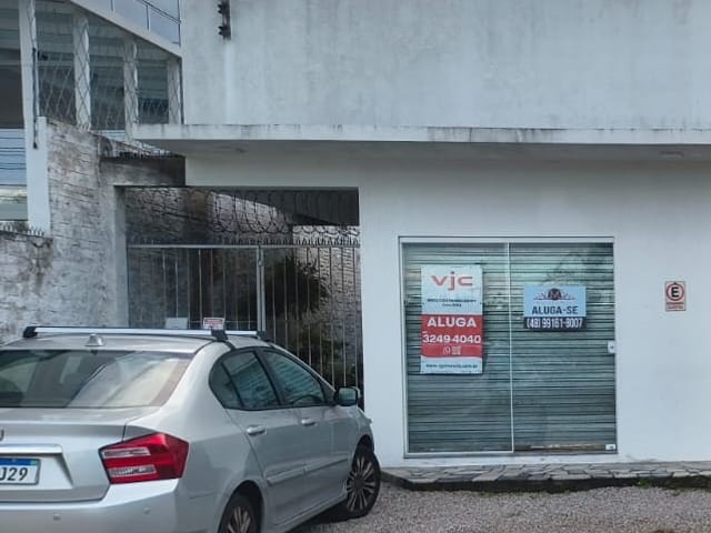 Loja para alugar, no bairro Coqueiros em Florianópolis