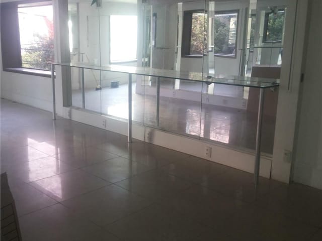 Foto do Loja - Loja comercial para locação na Gavião Peixoto, Nº 144, 400 M². | ABIDON NAZARETH IMÓVEIS