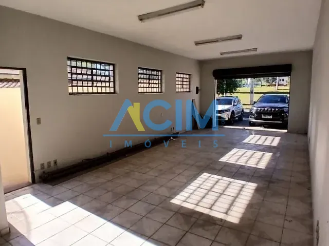 Loja com 60m², para alugar, no bairro Santa Cruz em Jaguariúna