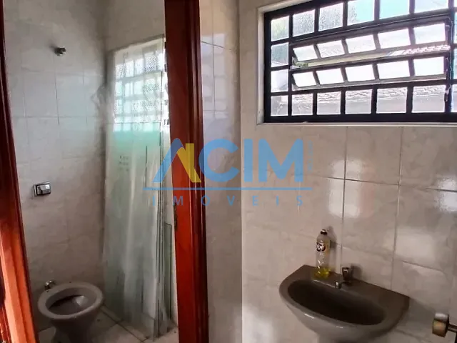 Loja com 60m², para alugar, no bairro Santa Cruz em Jaguariúna