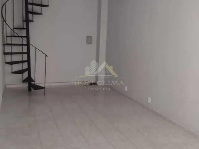 Loja à venda, no bairro Bom Clima em Juiz de Fora