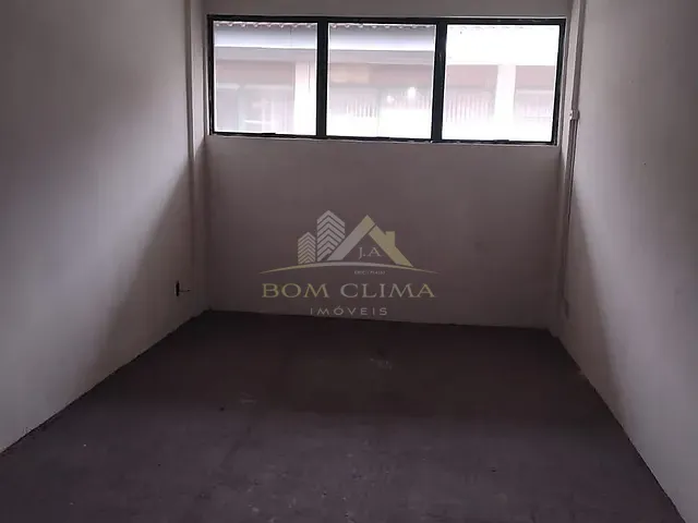 Loja à venda, no bairro Bom Clima em Juiz de Fora