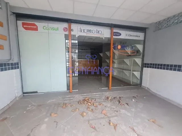 Loja com 400m², para alugar, no bairro Campo Grande em Rio de Janeiro