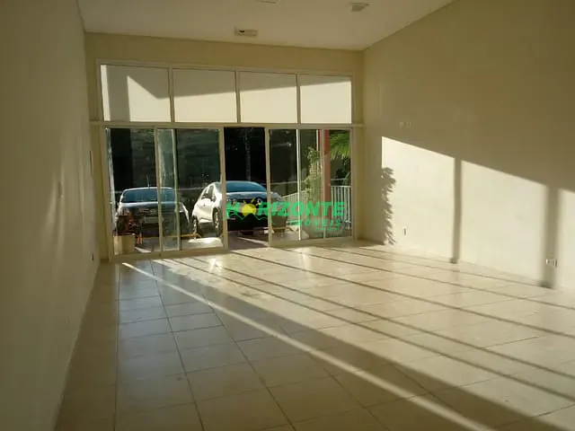 Loja com 60m², para alugar, no bairro Urbanova em São José dos Campos