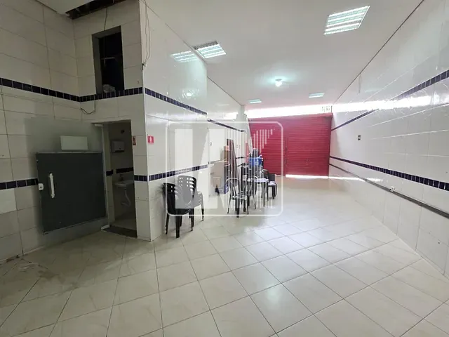 Loja com 192m², para alugar, no bairro Vila Palmares em Santo André