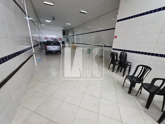 Loja com 192m², para alugar, no bairro Vila Palmares em Santo André