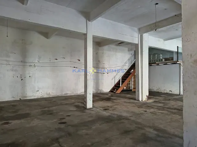 Loja com 170m², para alugar, no bairro Bingen em Petrópolis