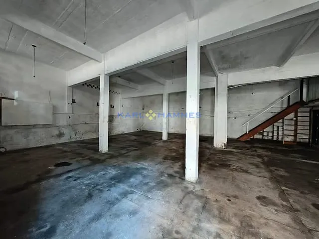 Loja com 170m², para alugar, no bairro Bingen em Petrópolis
