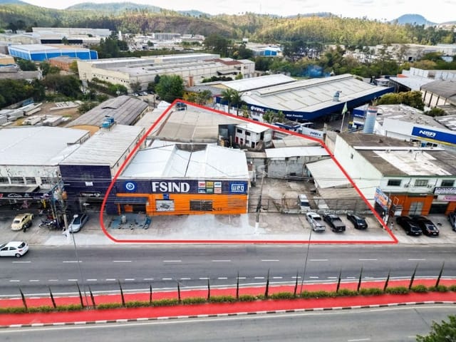 Loja com 2730m², à venda, no bairro Santana de Parnaíba em Santana de Parnaíba