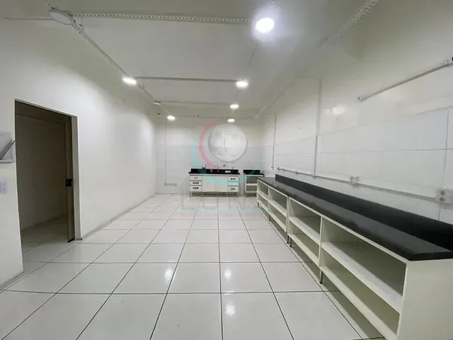 Loja para alugar, no bairro Pinheiros em São Paulo