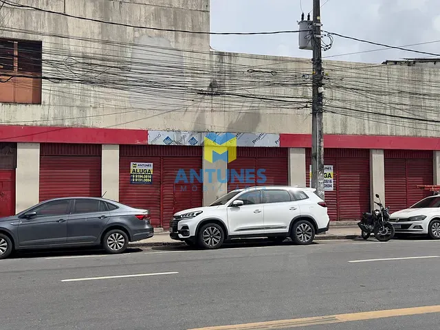 Loja com 1096m², para alugar, no bairro Afogados em Recife
