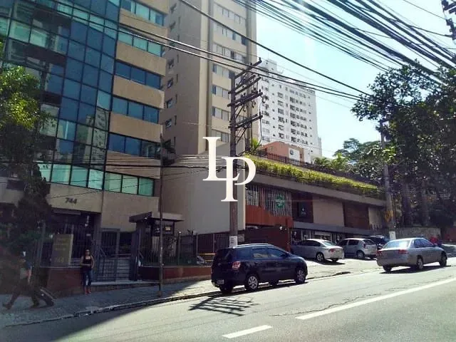 Loja com 300m², à venda, no bairro Pinheiros em São Paulo