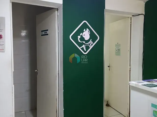 Loja com 100m², à venda, no bairro Barro Vermelho em São Gonçalo