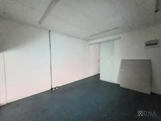 Loja à venda ou para alugar, no bairro Jardim Esplanada II em São José dos Campos