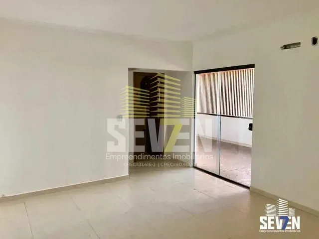 Loja com 389m², à venda, no bairro Vila Noemy em Bauru