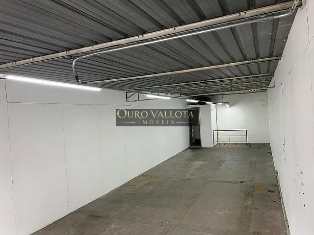 Loja com 411m², para alugar, no bairro Brás em São Paulo