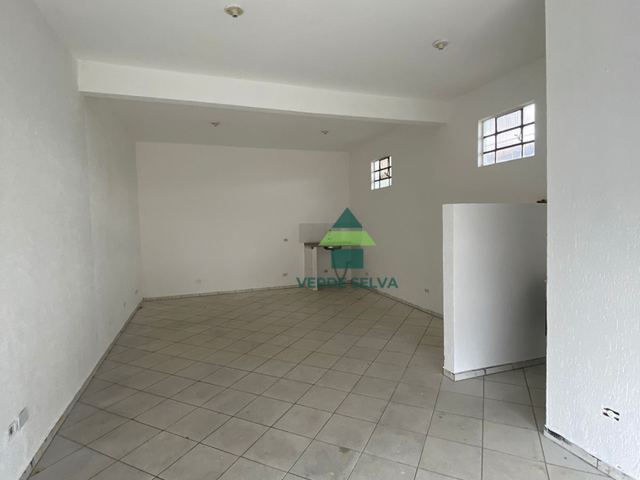 Loja com 30m², para alugar, no bairro Jardim Imperial em Atibaia