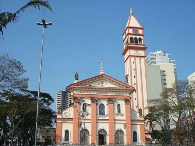 Loja com 600m², para alugar, no bairro Rudge Ramos em São Bernardo do Campo