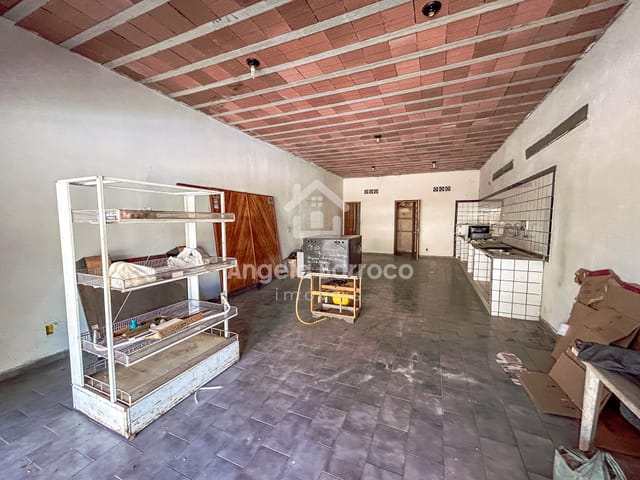 Loja com 50m², para alugar, no bairro Recanto de Itaipuaçu (Itaipuaçu) em Maricá