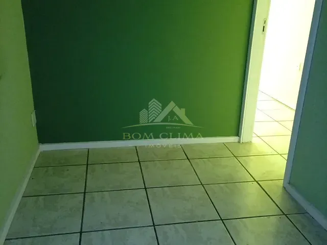 Loja à venda, no bairro Centro em Juiz de Fora