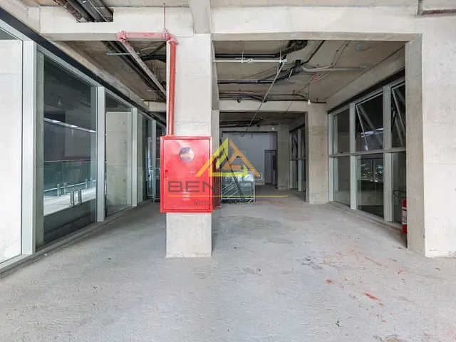 Loja com 389m², para alugar, no bairro Pinheiros em São Paulo