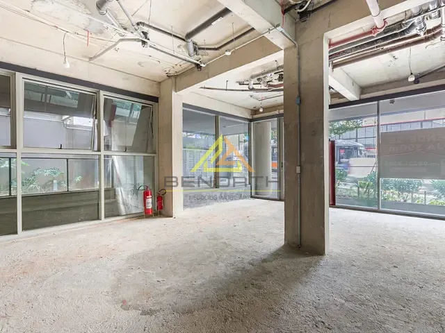 Loja com 389m², para alugar, no bairro Pinheiros em São Paulo