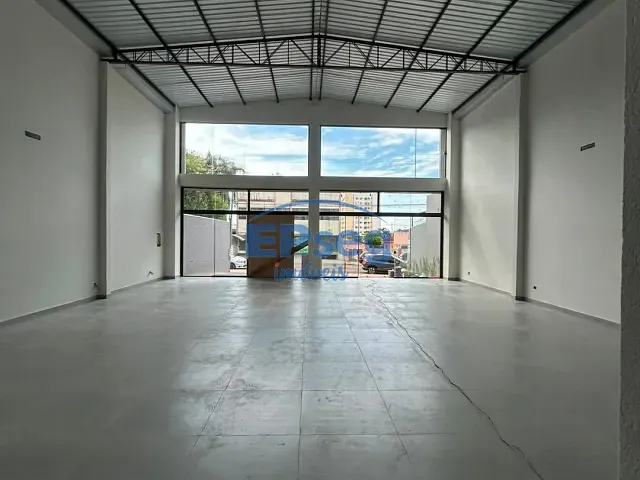 Loja com 360m², para alugar, no bairro Centro em Londrina