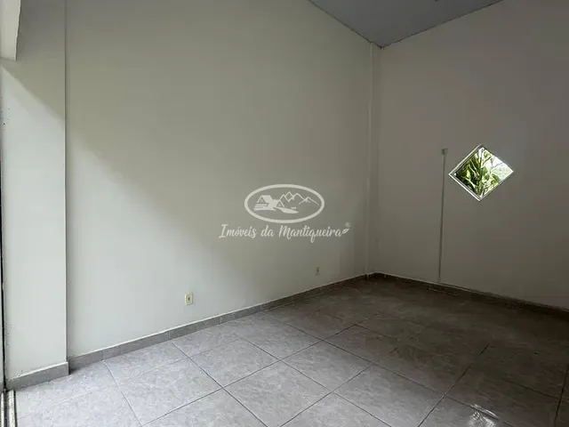Loja com 18m², à venda ou para alugar, no bairro Penedo (Penedo) em Itatiaia