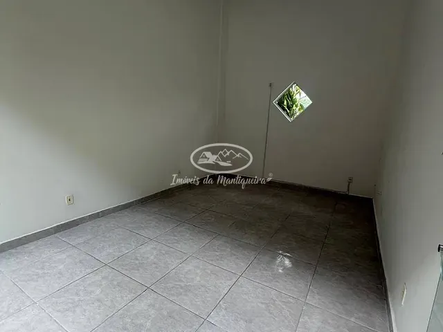 Loja com 18m², à venda ou para alugar, no bairro Penedo (Penedo) em Itatiaia