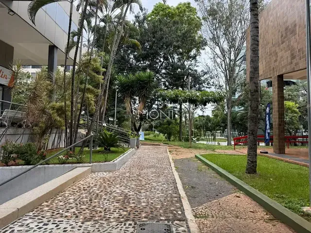 Loja à venda, no bairro Asa Norte em Brasília