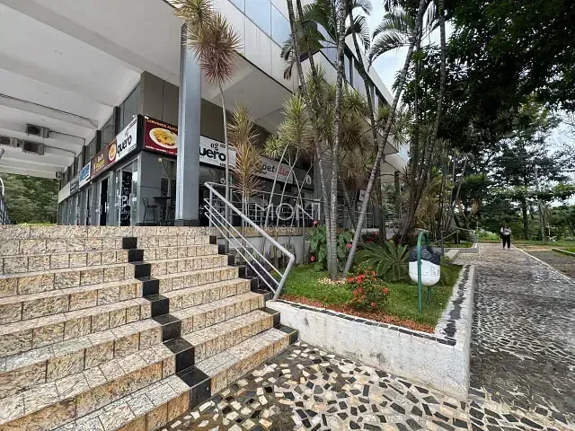 Loja à venda, no bairro Asa Norte em Brasília