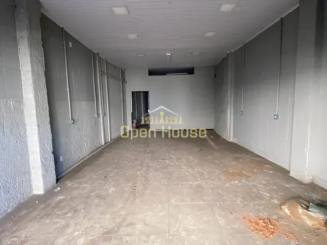 Loja para alugar, no bairro Centro em Barra Mansa