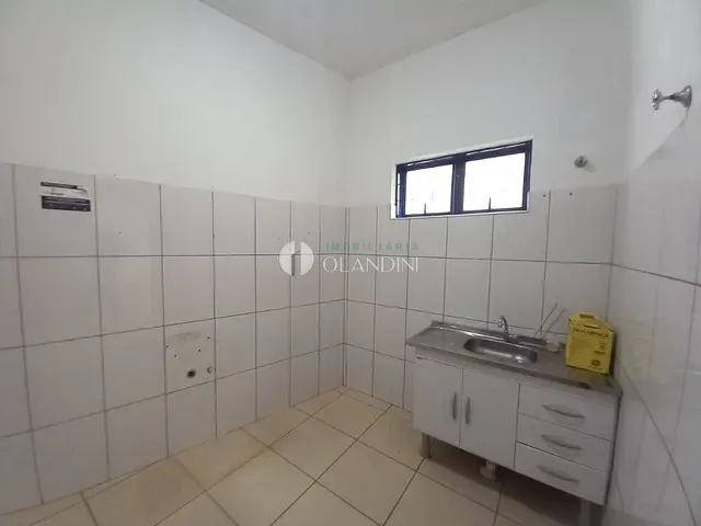 Loja com 300m², para alugar, no bairro Jardim Bela Vista I em Artur Nogueira